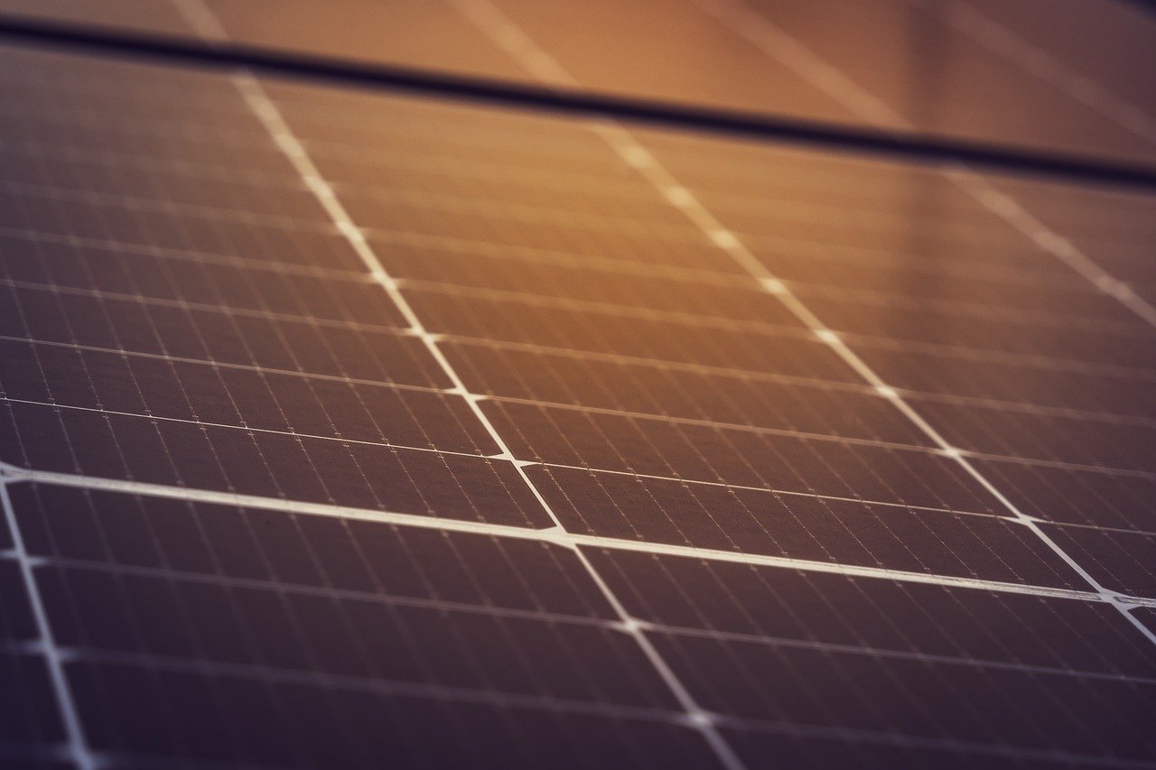 The Benefits of Using Solar Panels in Your Home